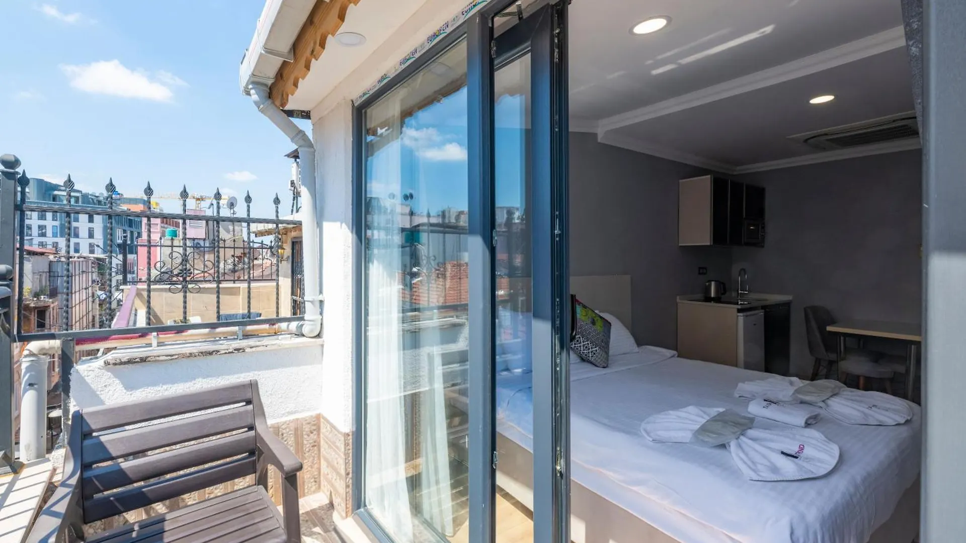 Апарт отель Butterfly House Стамбул 2*,  Турция