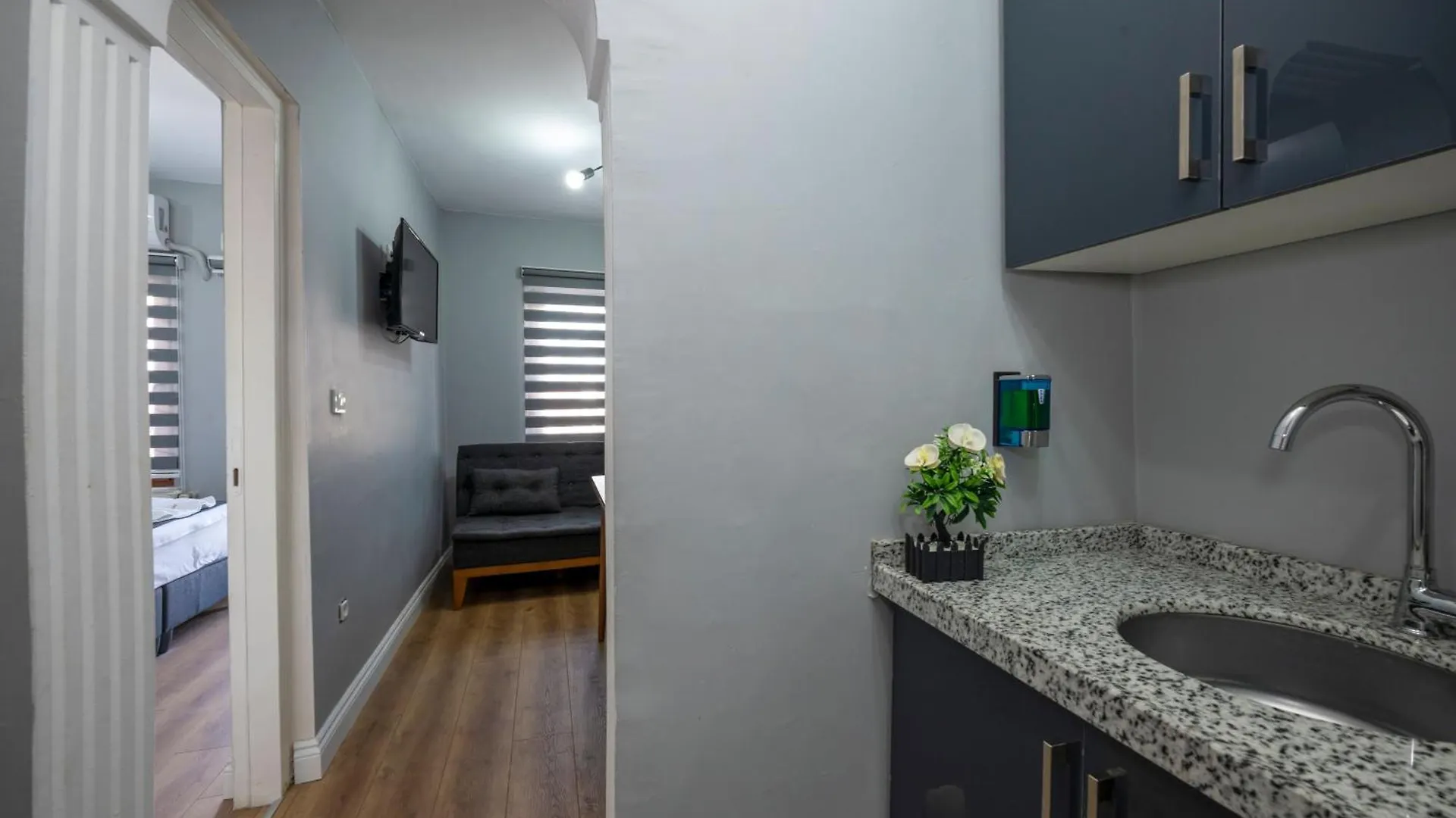 Апарт отель Butterfly House Стамбул 2*,